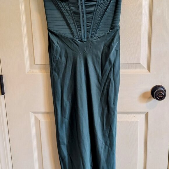 House of Cb nwt Charmaine midi dress - Picture 4 of 5